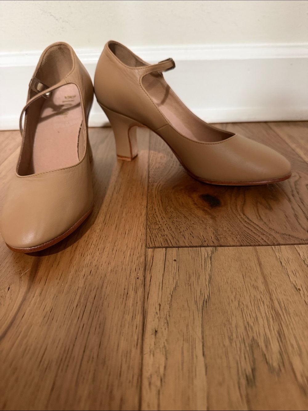 Bloch Tan Character Dance Shoes